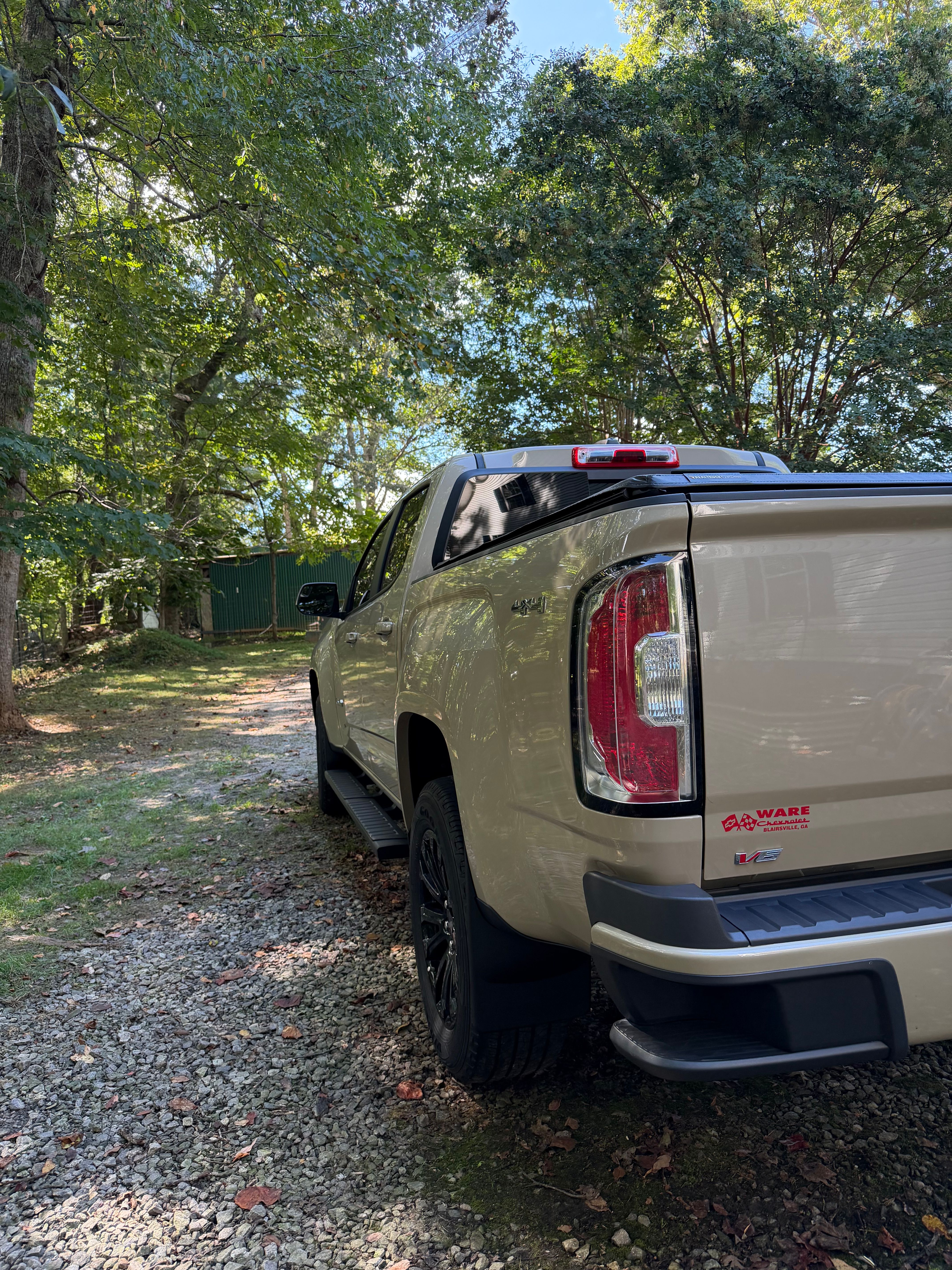 Used 2022 GMC Canyon Elevation w/ Elevation Premium Package AWD/4WD image 18