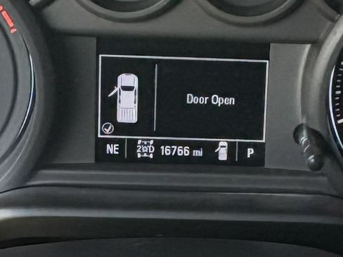 Used 2022 GMC Sierra 3500 Pro w/ Convenience Package image 16