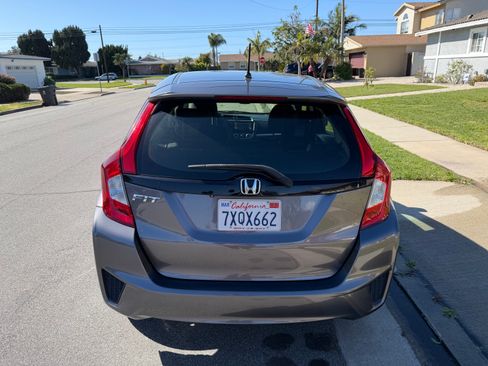 Used 2017 Honda Fit LX image 4