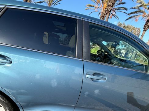 Used 2010 Toyota Venza image 16