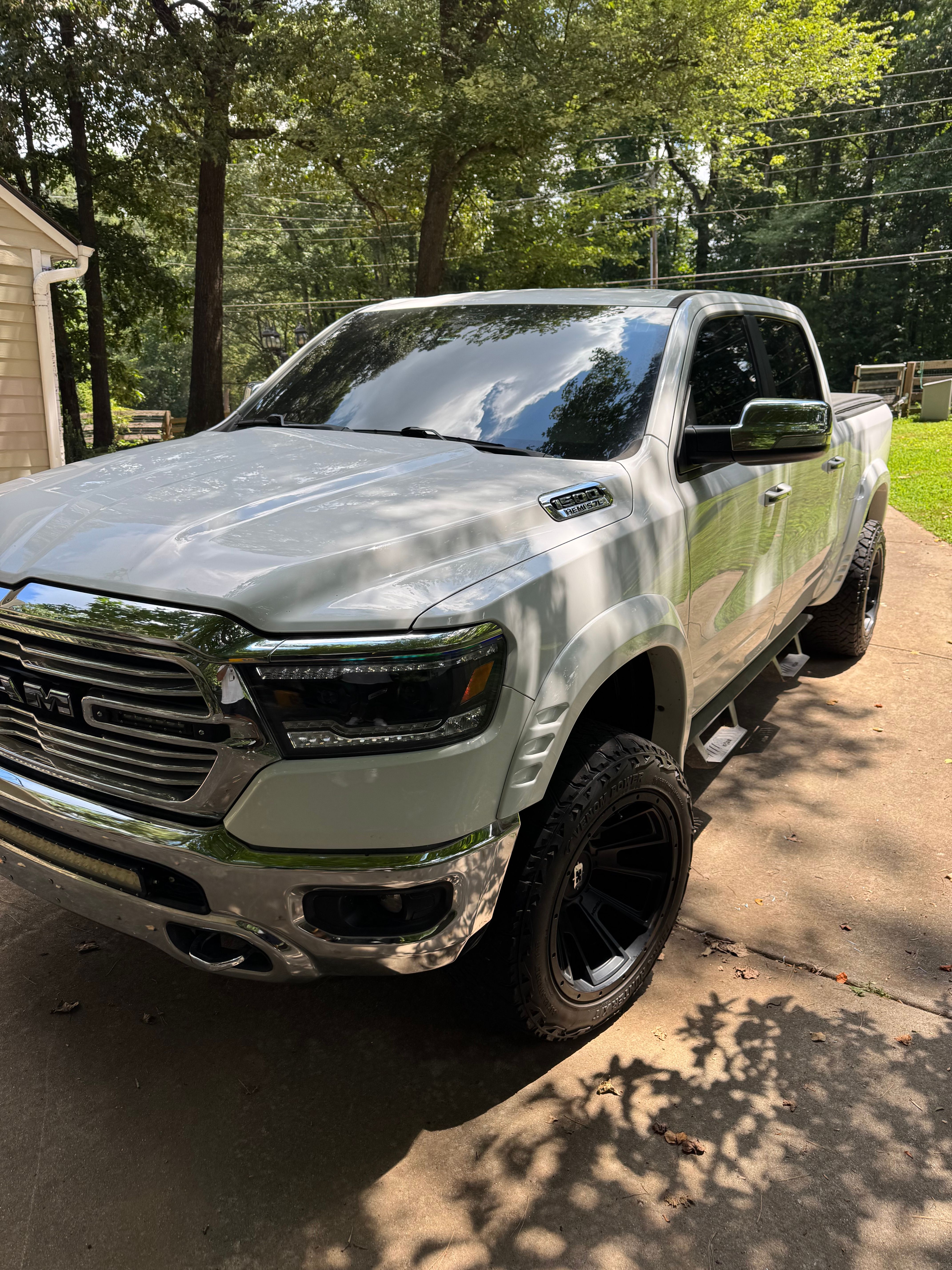 Used 2020 RAM 1500 Big Horn RWD image 13