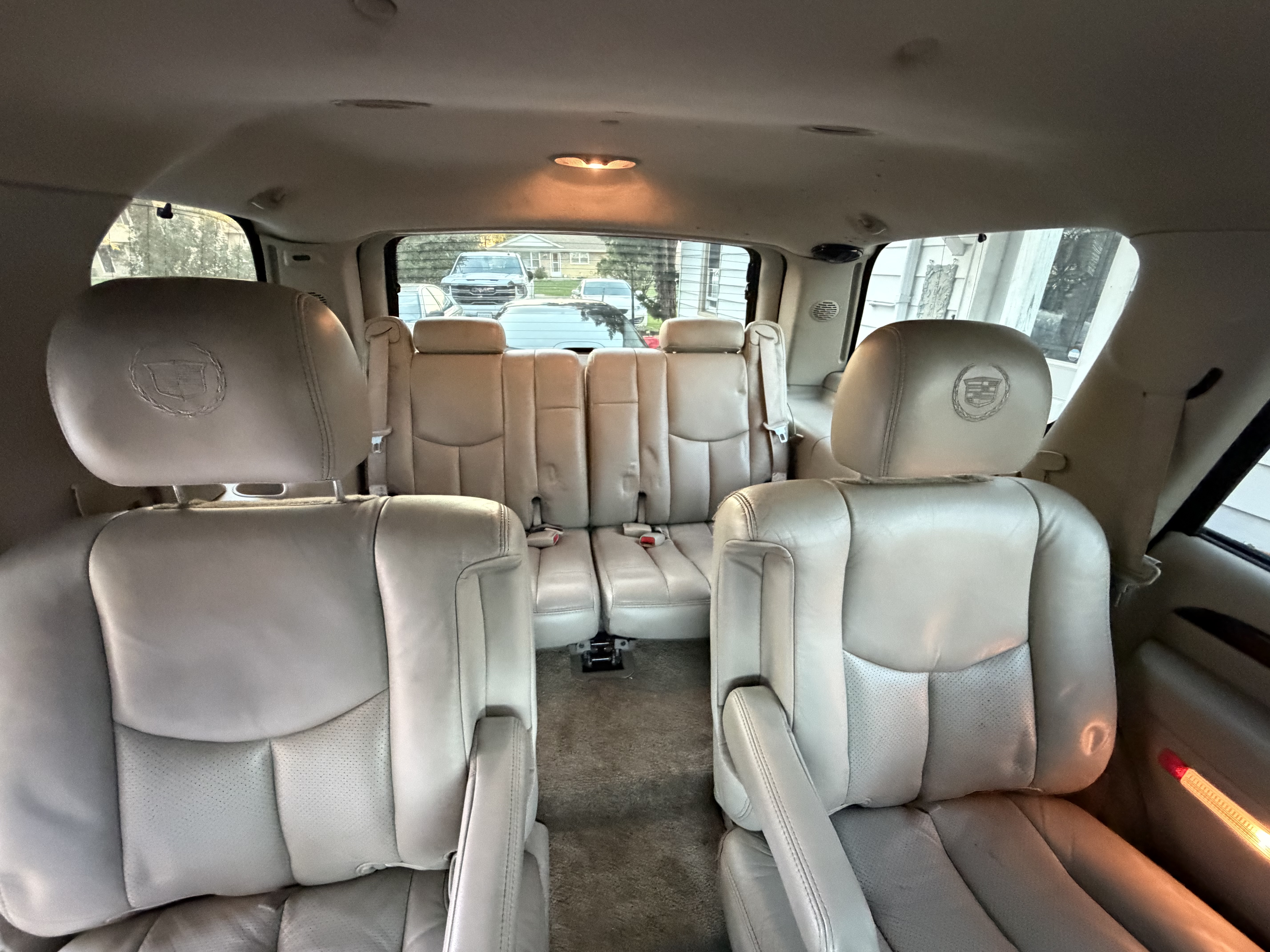 Used 2003 Cadillac Escalade AWD w/ Marketing Vehicle Package image 17