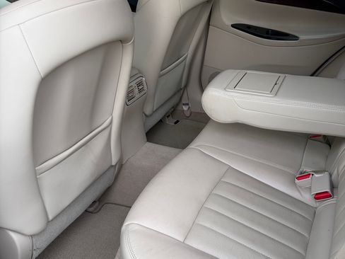 Used 2016 INFINITI QX50 AWD w/ Premium Plus Package image 12