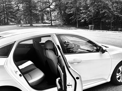 Used 2016 Honda Civic LX image 9