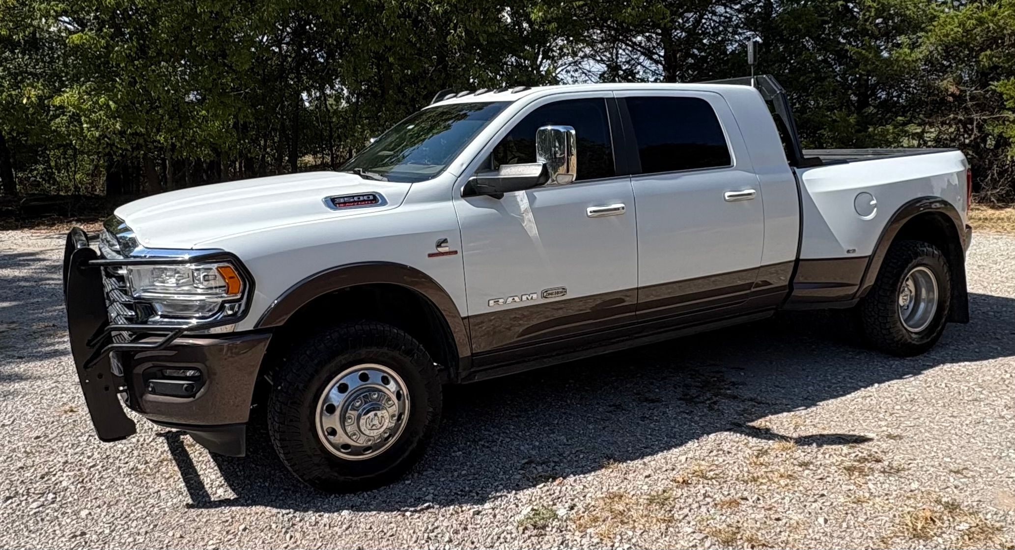Used 2022 RAM 3500 Limited AWD/4WD image 1