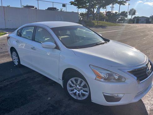 Used 2013 Nissan Altima 2.5 S image 6