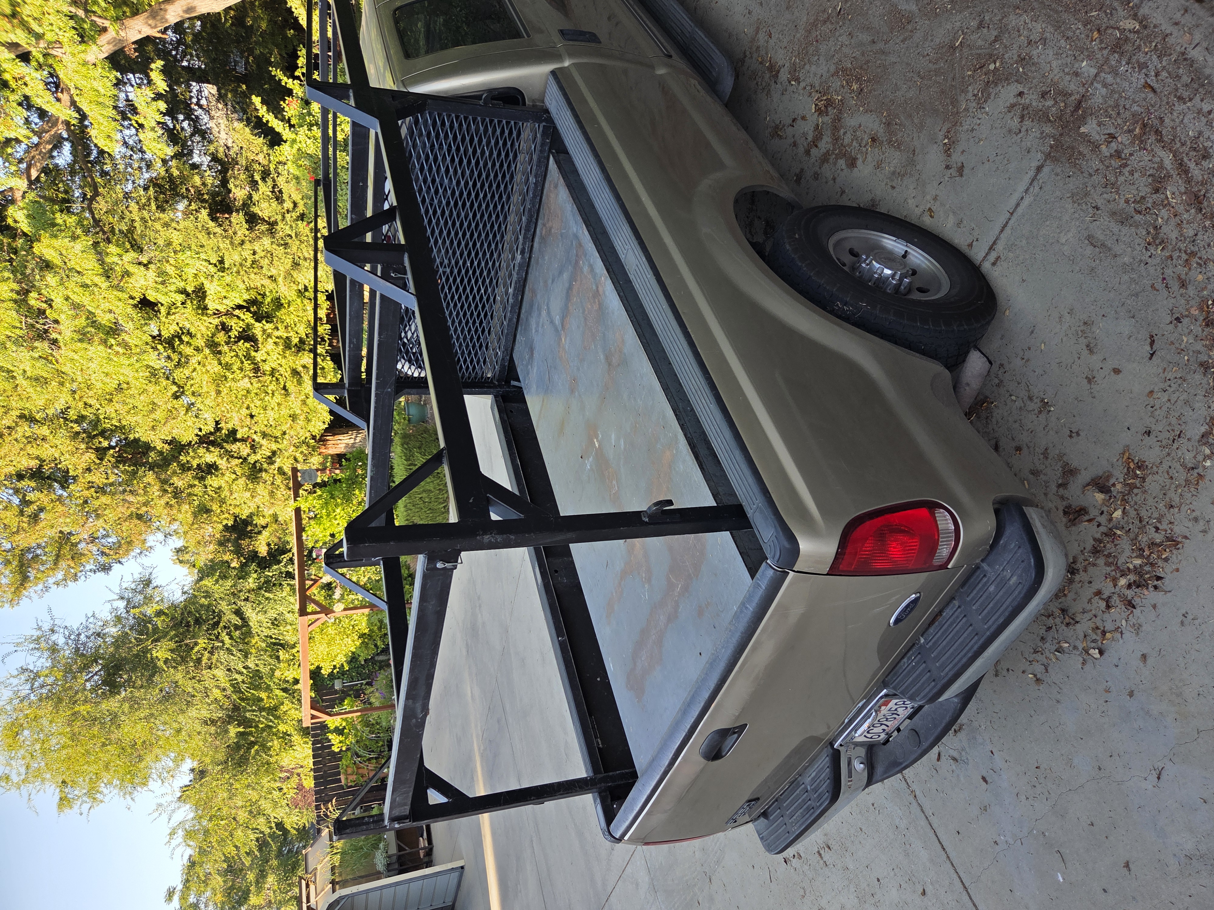 Used 2000 Ford F250 2WD Crew Cab Super Duty image 2