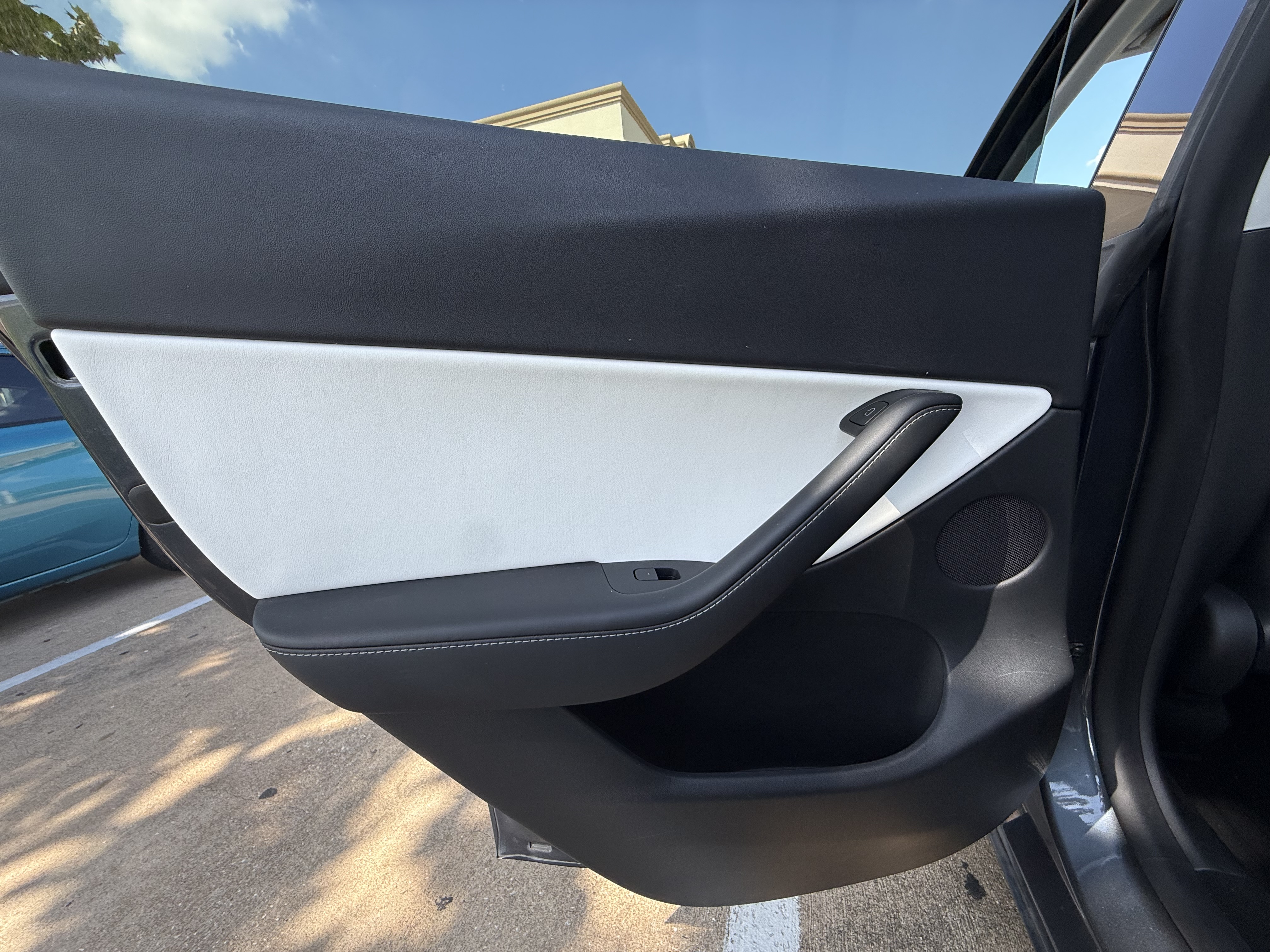 Used 2022 Tesla Model Y Long Range AWD/4WD image 14