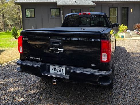 Used 2018 Chevrolet Silverado 1500 LTZ Z71 image 6