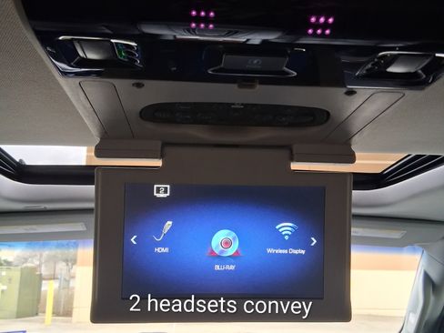 Used 2018 Cadillac Escalade Premium Luxury image 21