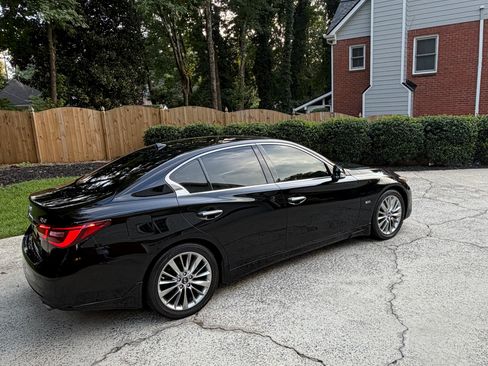 Used 2018 INFINITI Q50 Luxe w/ Essential Package (3.0T Luxe) RWD image 5