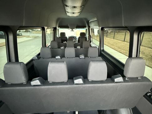 Used 2025 Mercedes-Benz Sprinter 2500 image 12