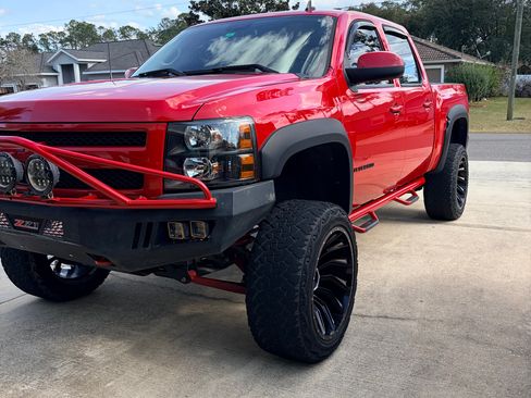 Used 2011 Chevrolet Silverado 1500 LT w/ All-Star Edition image 2