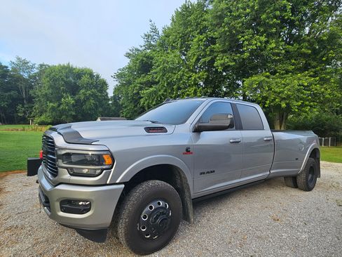 Used 2022 RAM 3500 Laramie image 2