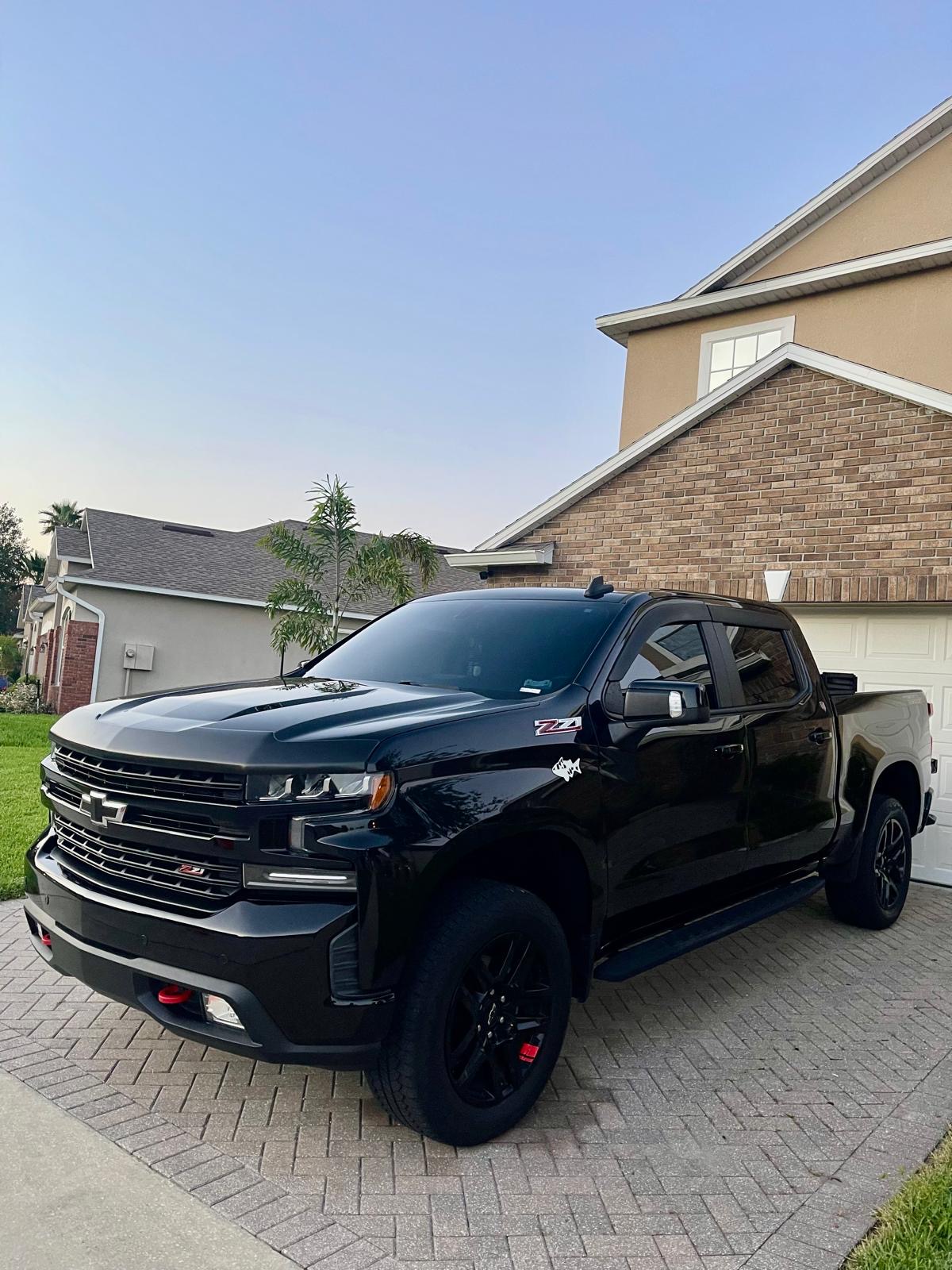 Used 2022 Chevrolet Silverado 1500 LT Trail Boss w/ LT Trail Boss Premium Package AWD/4WD image 9