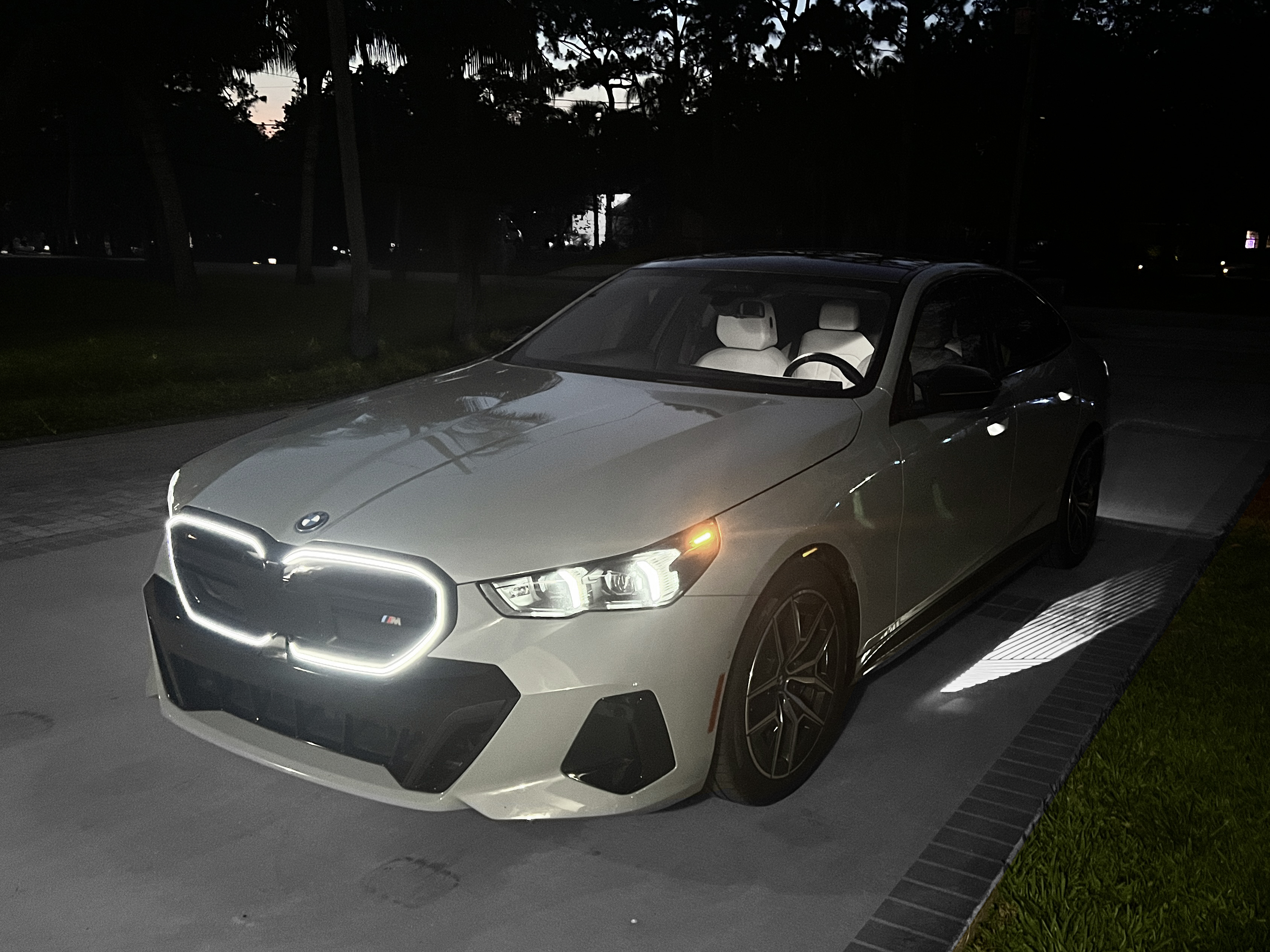 Used 2024 BMW i5 M60 w/ Executive Package AWD/4WD image 24