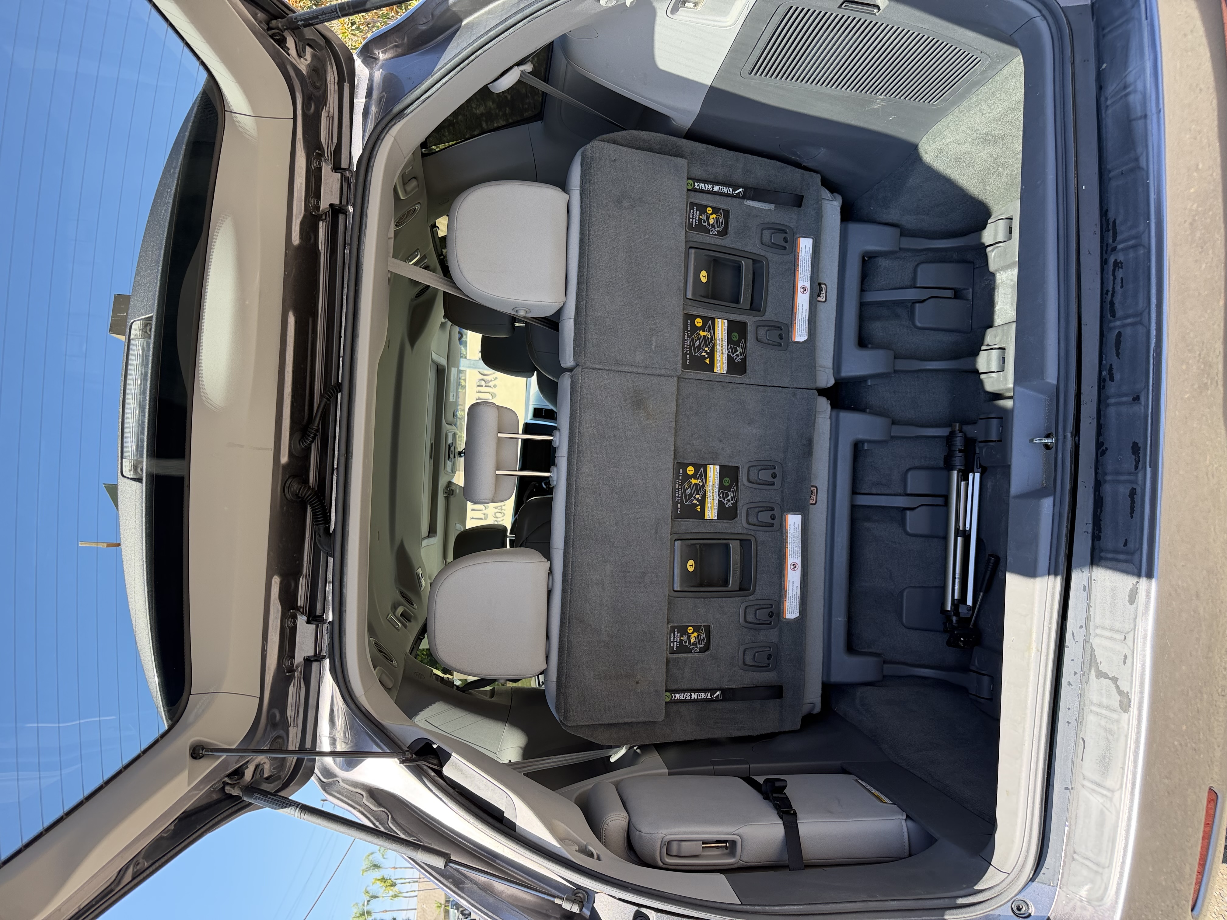 Used 2015 Toyota Sienna XLE FWD image 14