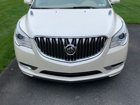 Used 2013 Buick Enclave Premium AWD/4WD image 2