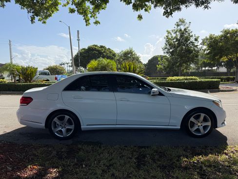 Used 2014 Mercedes-Benz E 350 Sedan image 9