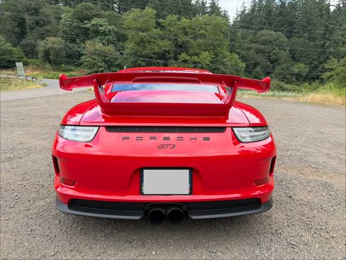 Used 2015 Porsche 911 GT3 RWD image 15