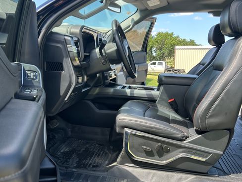 Used 2023 Ford F350 Lariat AWD/4WD image 12