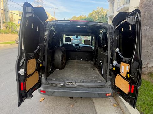 Used 2015 Ford Transit Connect XLT image 5