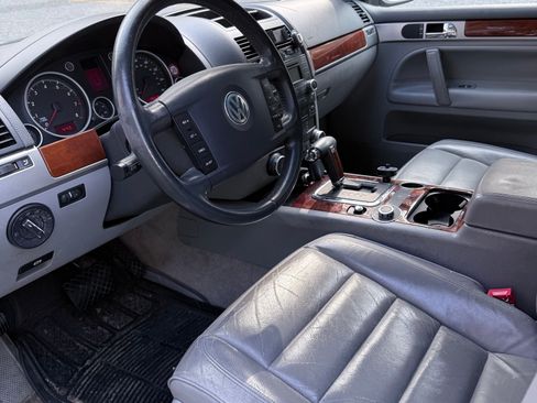 Used 2005 Volkswagen Touareg V6 AWD/4WD image 6