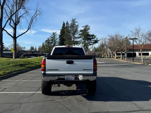 Used 2000 Chevrolet Silverado 1500 LS w/ Off-Road Chassis Pkg image 11