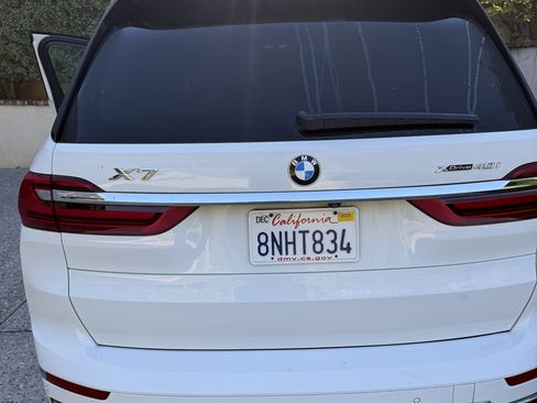 Used 2020 BMW X7 xDrive40i w/ Premium Package image 4