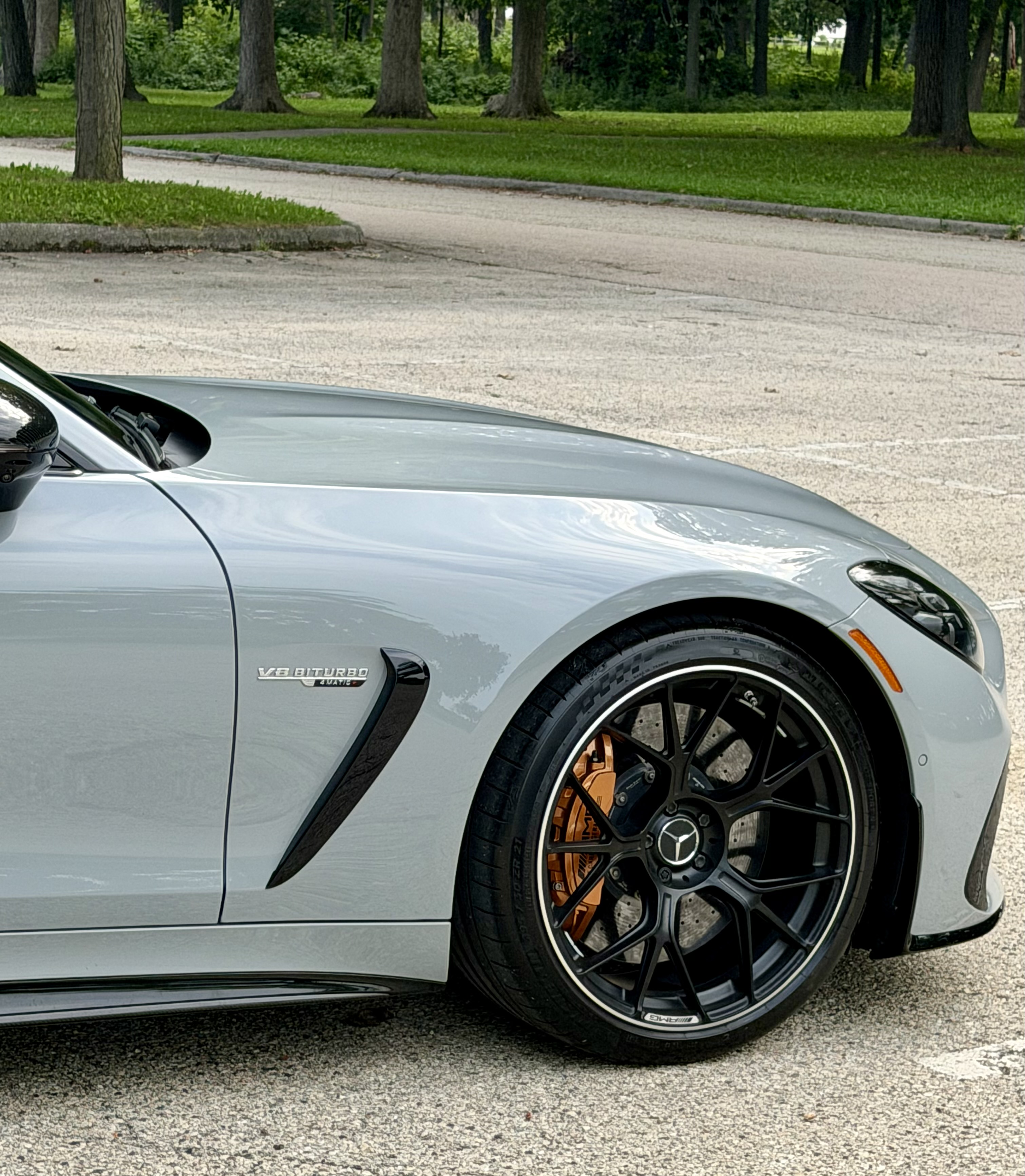 Used 2024 Mercedes-Benz AMG GT 63 image 4
