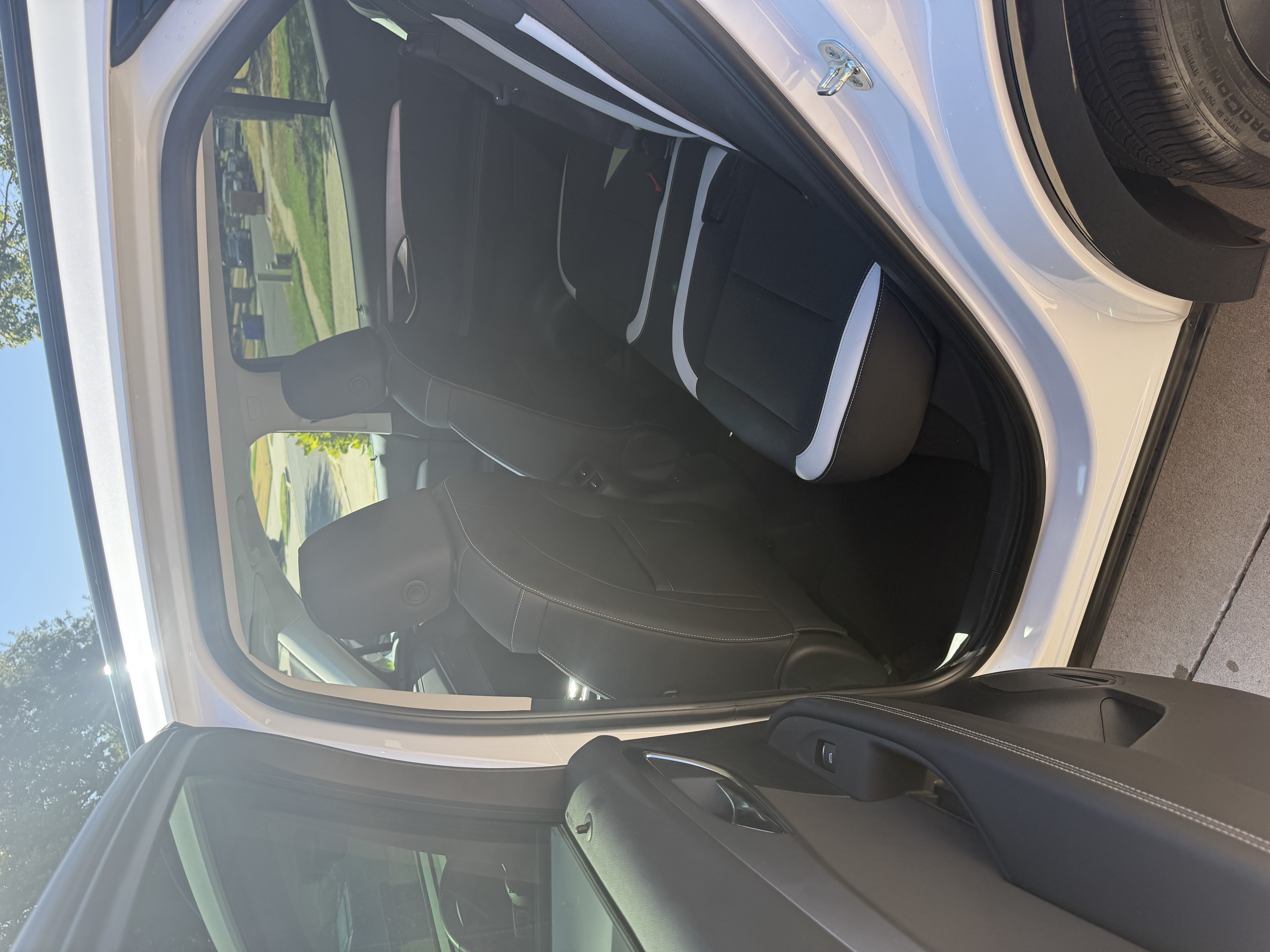 Used 2025 Buick Envision Sport Touring AWD/4WD image 12