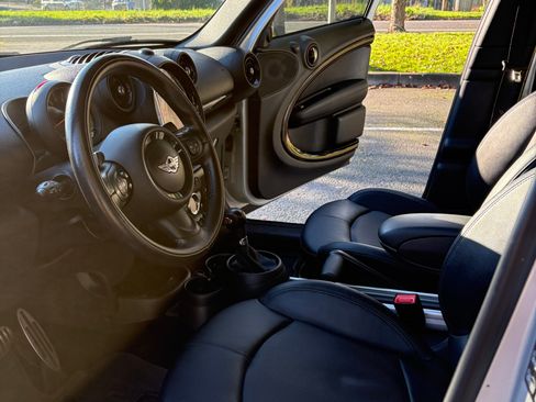 Used 2016 MINI Cooper Countryman S image 9