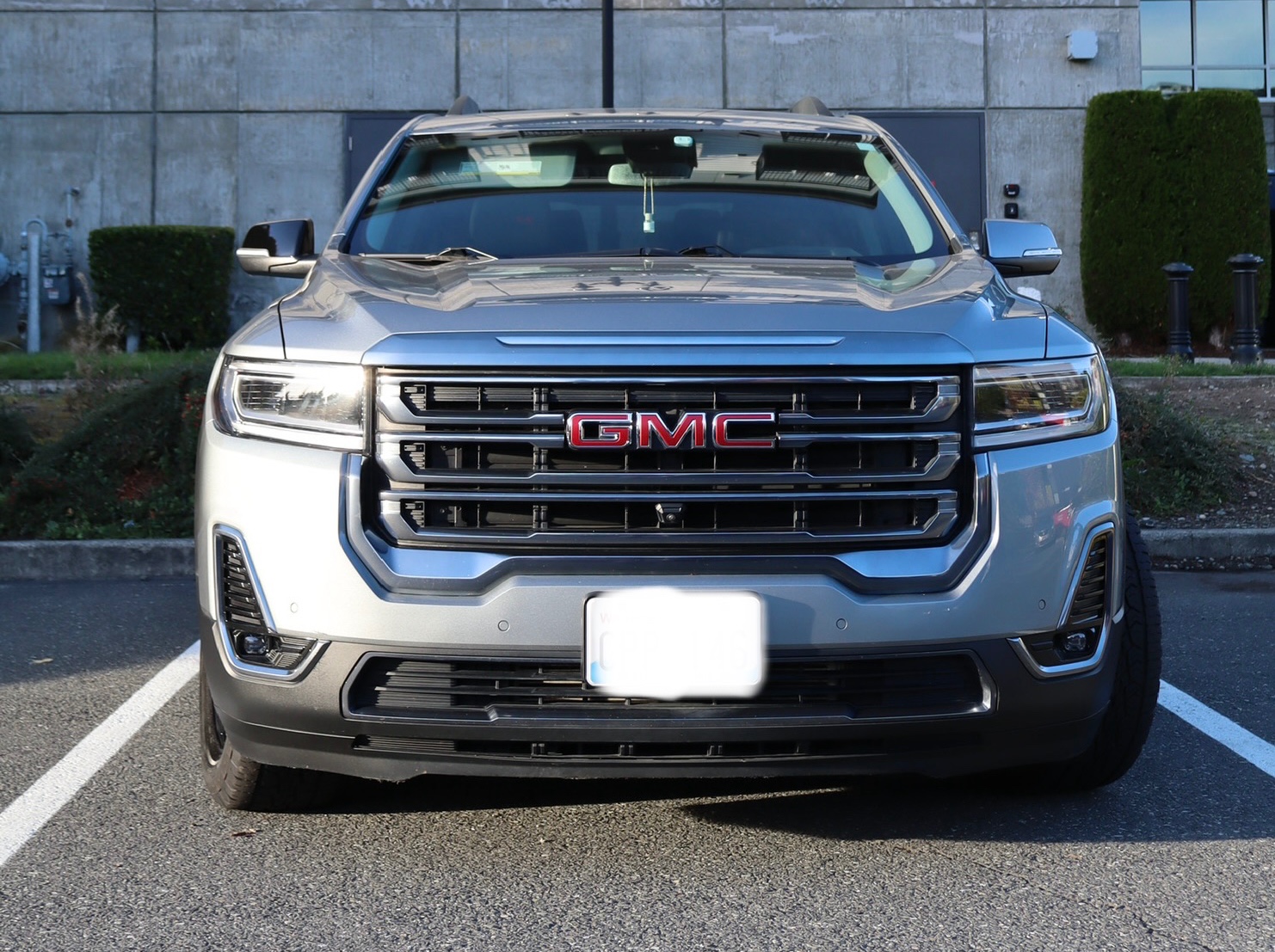 Used 2023 GMC Acadia AT4 w/ Technology Package AWD/4WD image 2