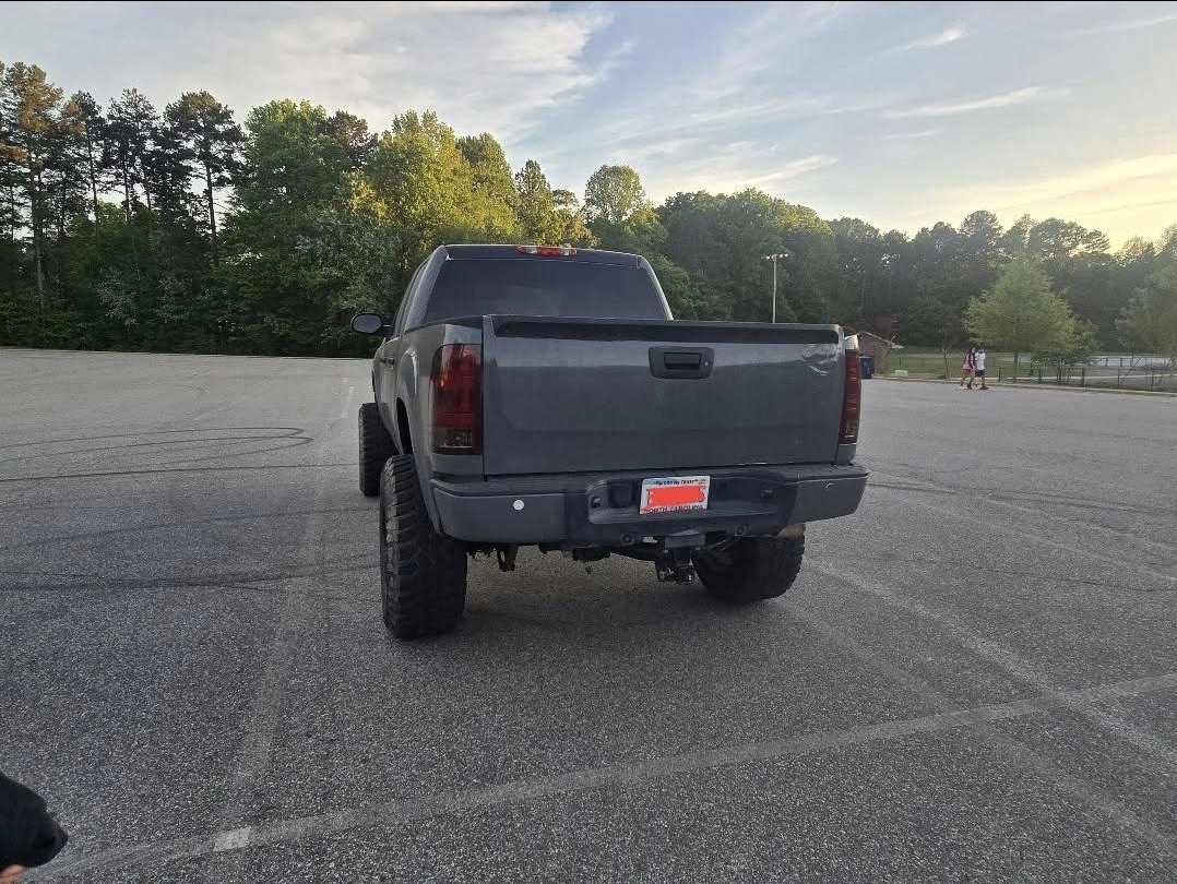 Used 2009 GMC Sierra 1500 SLT AWD/4WD image 2