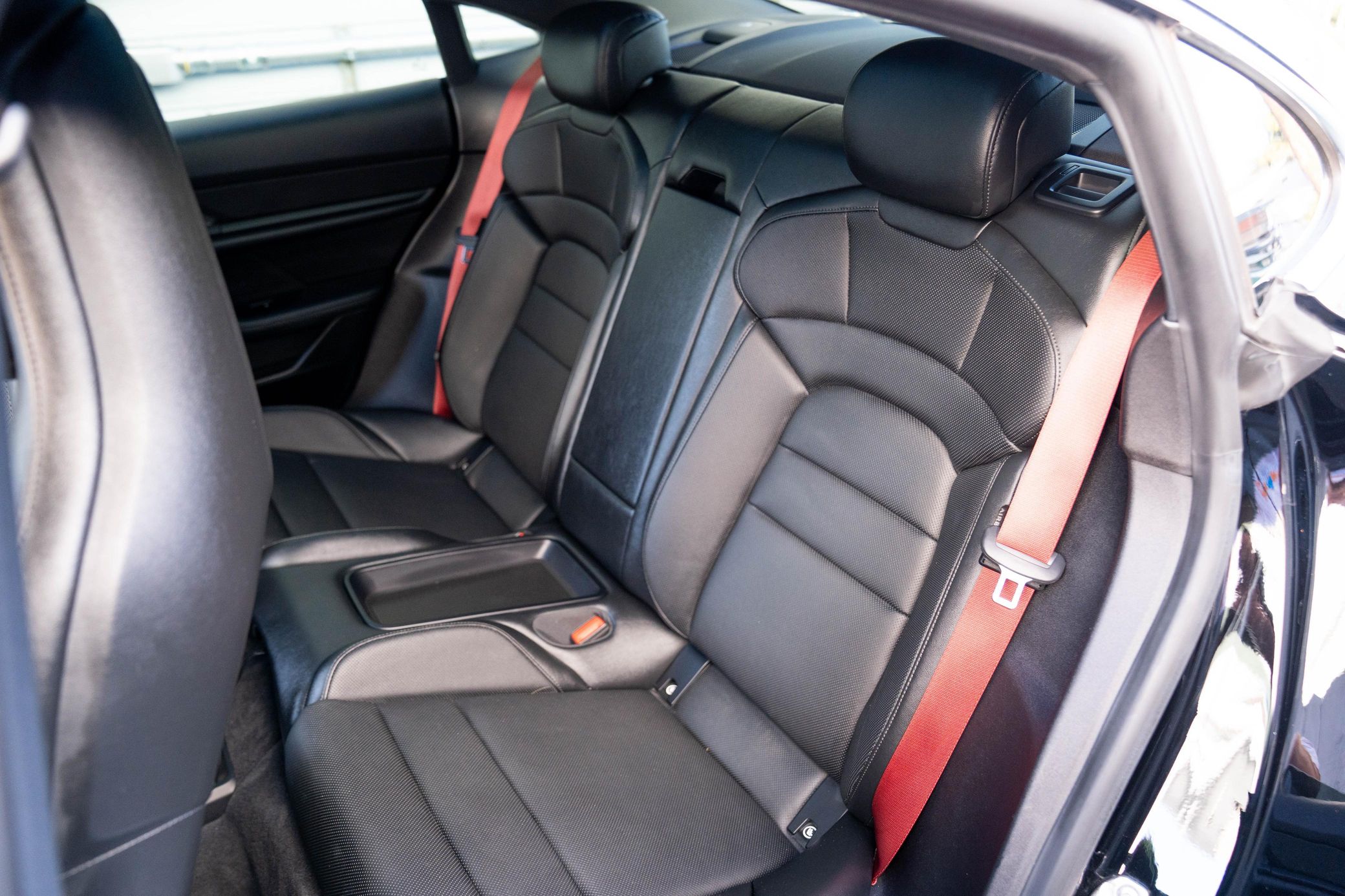 Used 2020 Porsche Taycan 4S AWD/4WD image 15