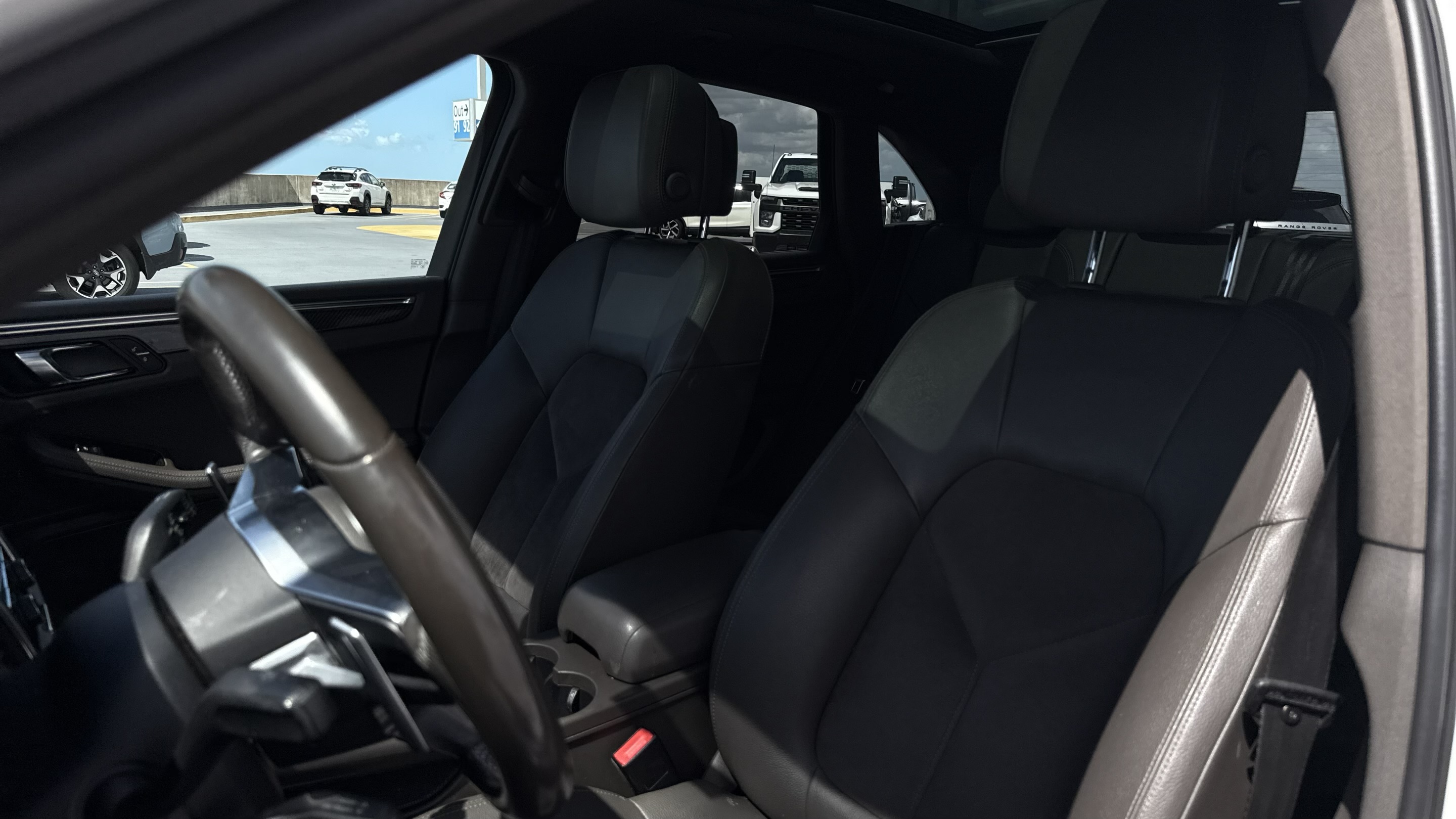 Used 2016 Porsche Macan S AWD/4WD image 5