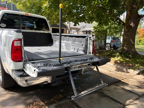 Used 2016 Ford F250 XLT w/ XLT Value Package RWD image 11