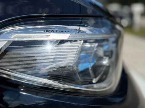 Used 2022 BMW X5 M50i w/ Executive Package image 12