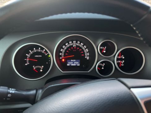 Used 2017 Toyota Sequoia Limited image 10