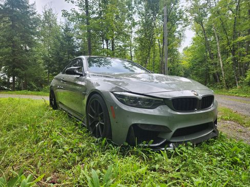 Used 2019 BMW M4 CS w/ Executive Package image 8