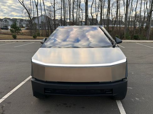 Used 2025 Tesla Cybertruck AWD Crew Cab image 1