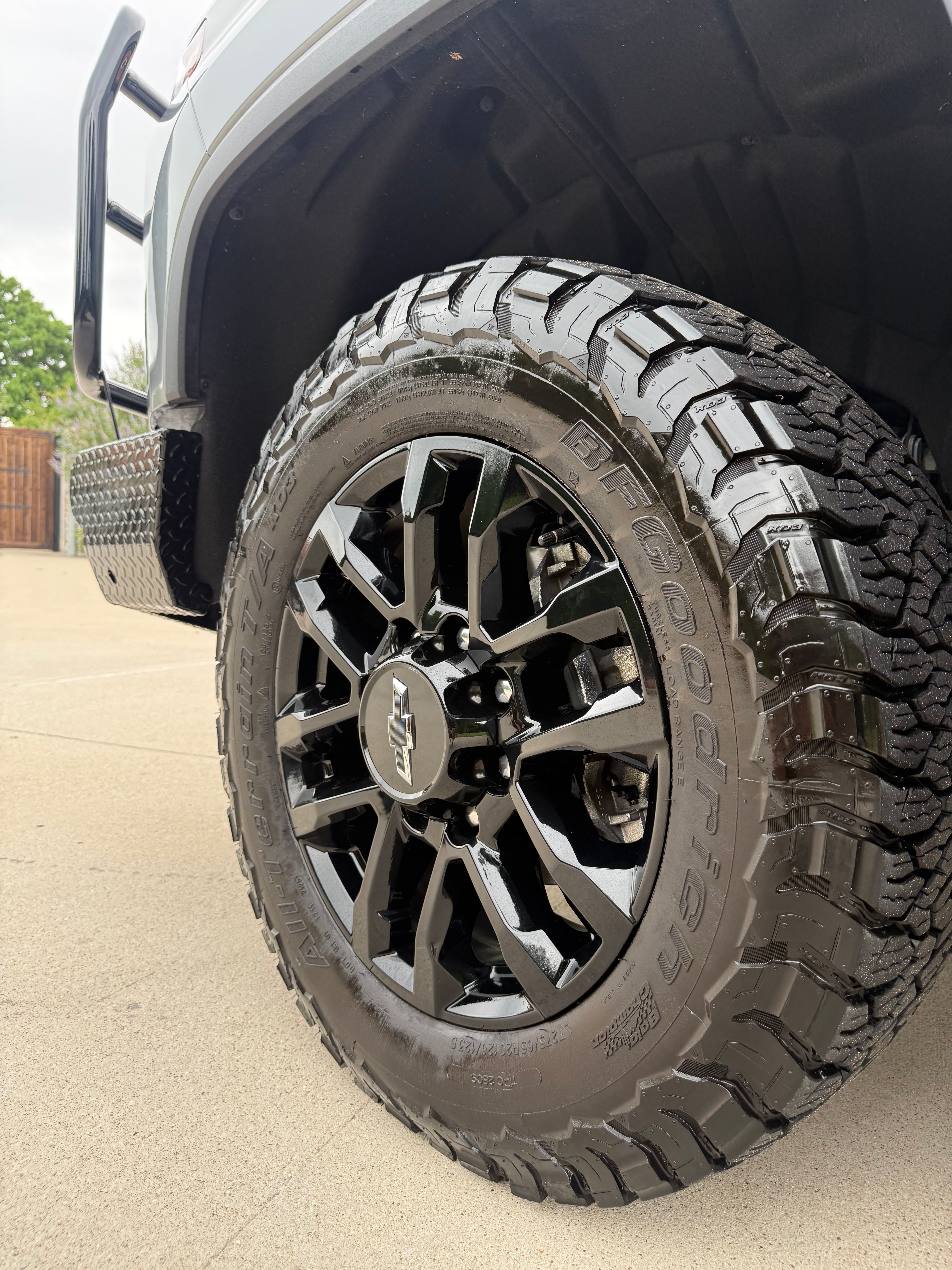 Used 2025 Chevrolet Silverado 2500 LT w/ Trail Boss Package AWD/4WD image 11