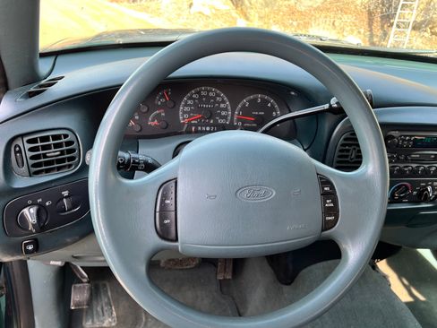 Used 1997 Ford Expedition 4WD image 17