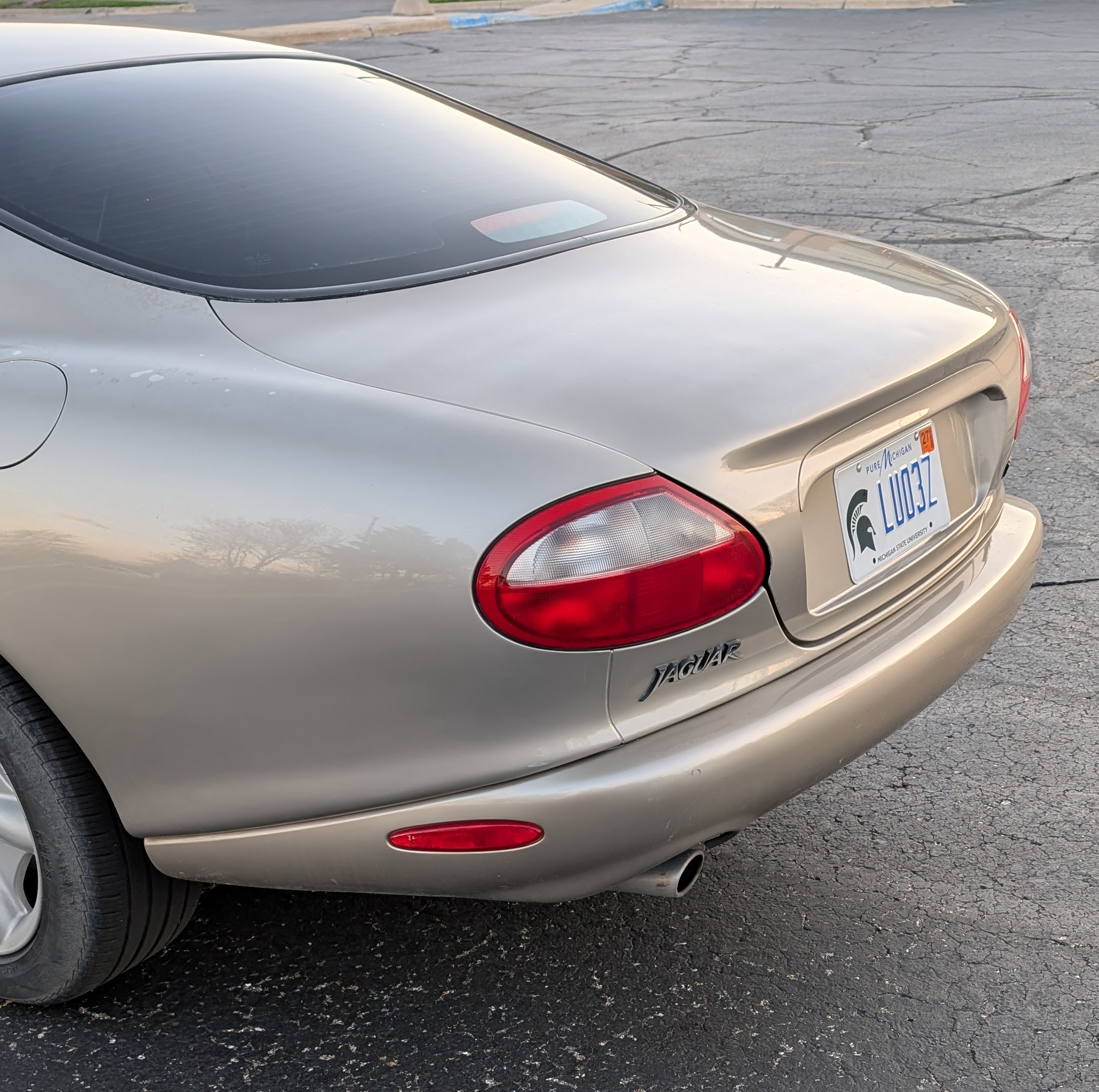 Used 1998 Jaguar XK8 Coupe RWD image 9