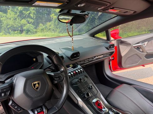 Used 2015 Lamborghini Huracan LP 610-4 AWD/4WD image 24