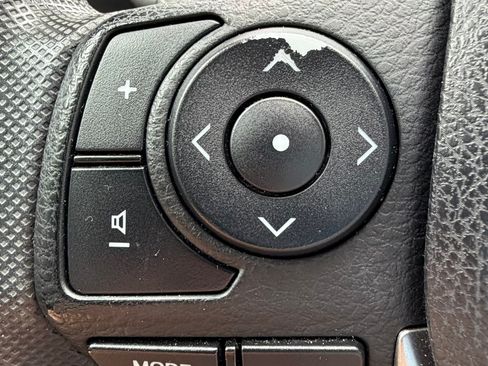Used 2015 Toyota Corolla LE FWD image 16