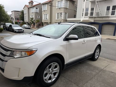 Used 2013 Ford Edge SEL FWD image 4
