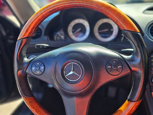 Used 2009 Mercedes-Benz SL 550 SL 550 Roadster 2D image 15