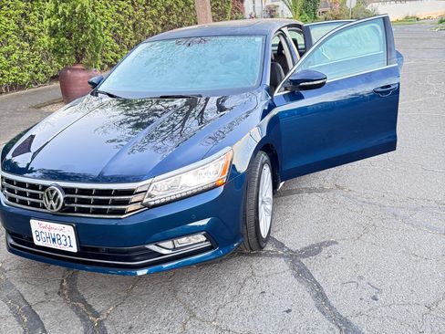 Used 2018 Volkswagen Passat 2.0T SE image 4