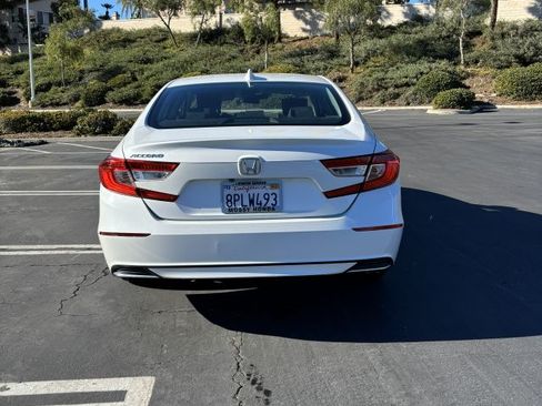 Used 2020 Honda Accord LX image 5